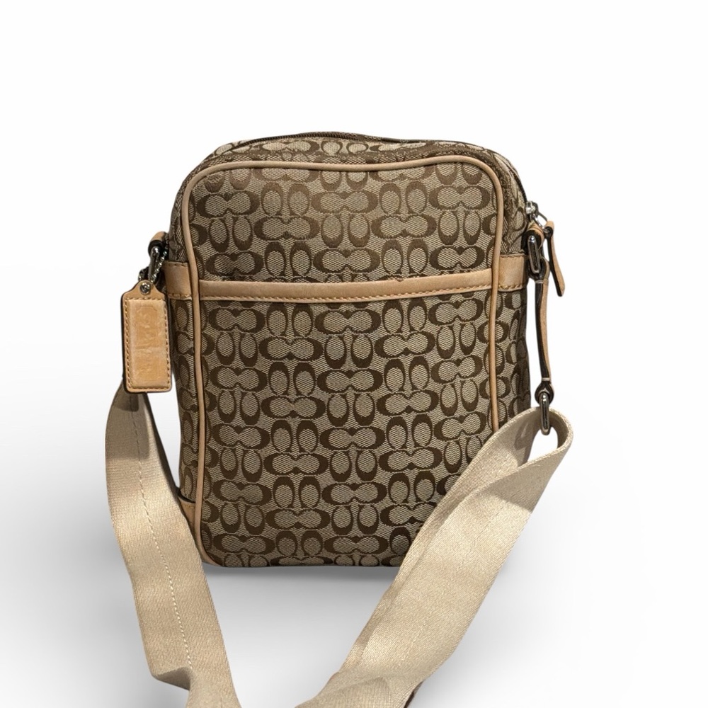 Coach Vintage Signature Khaki Crossbody Swingpack Bag - Picture 2 of 15